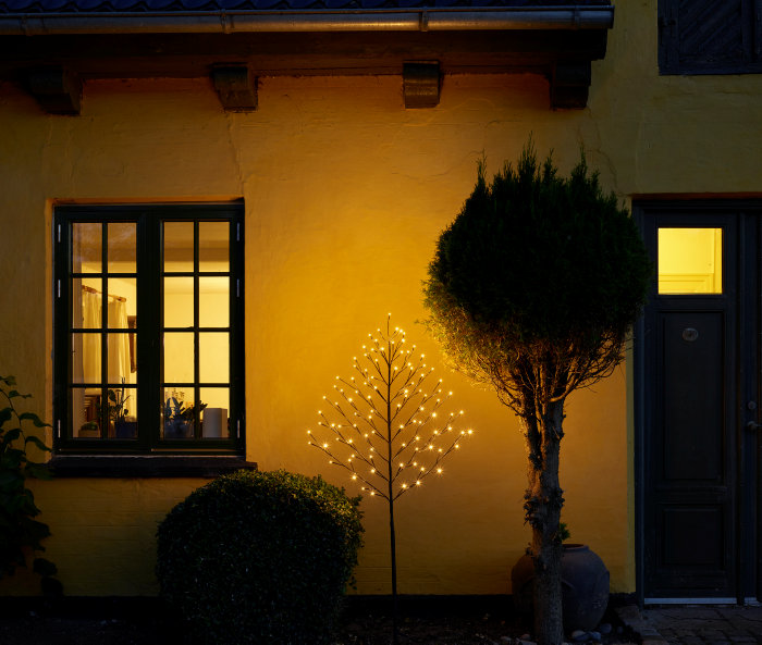 Pyntetræ Basis 96 LED H150 cm